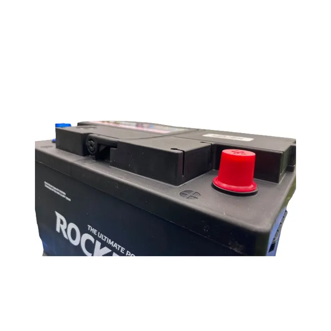 Batería Rocket SMF-57220 72Ah 610 CCA Positivo Derecho Para Auto
