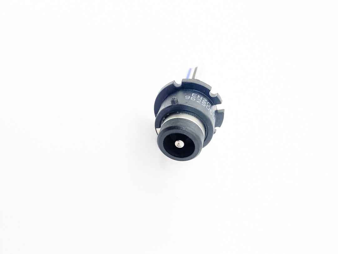 Ampolletas Xenón D2R ENZO  96250CBA 35W PK32d-3 HCB 6000K